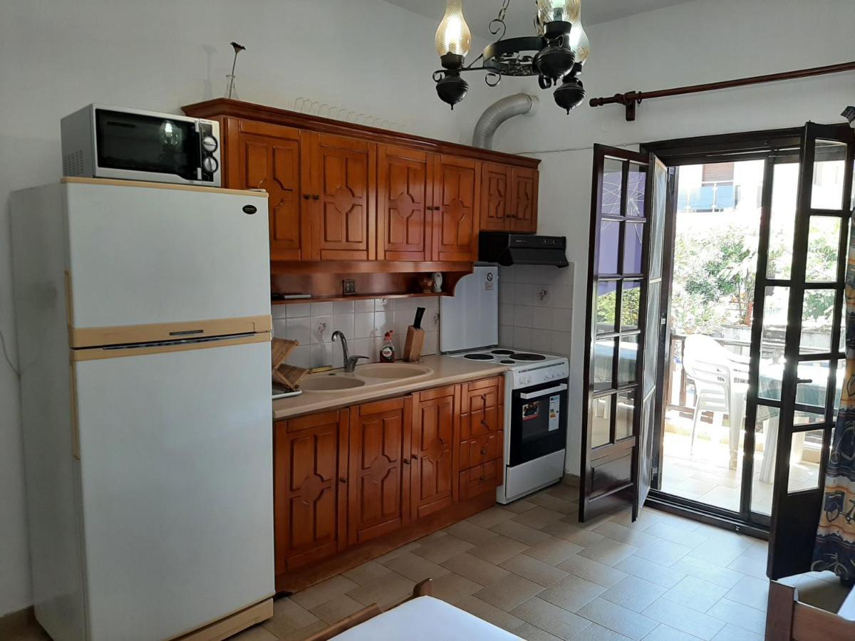 House Kosmas On The Beach Sarti Ngoại thất bức ảnh
