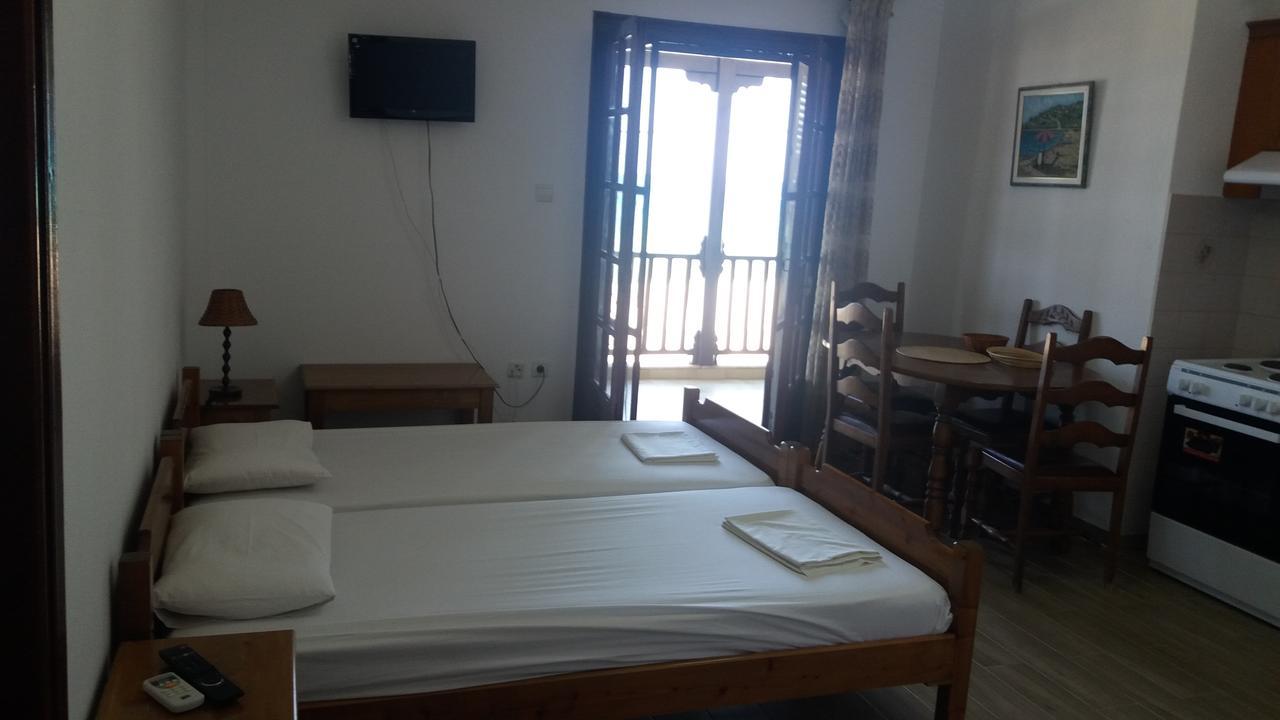 House Kosmas On The Beach Sarti Ngoại thất bức ảnh